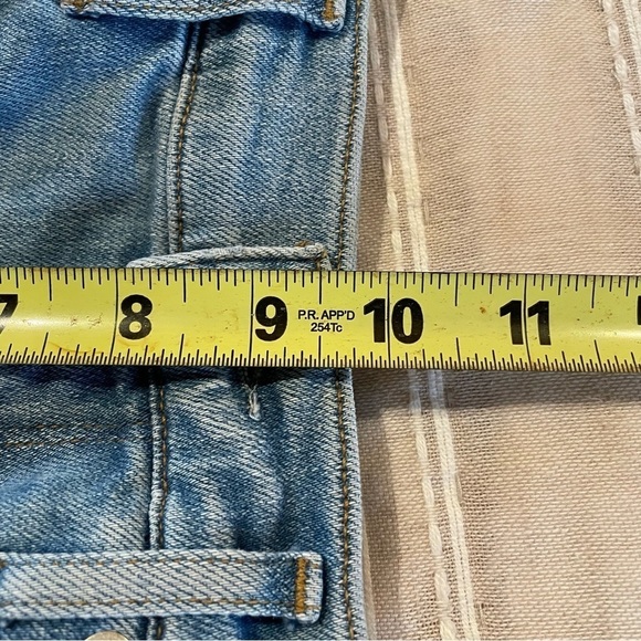 Agolde Sophie Mid Rise Ankle Jeans in Thriller 27 - Picture 11 of 12